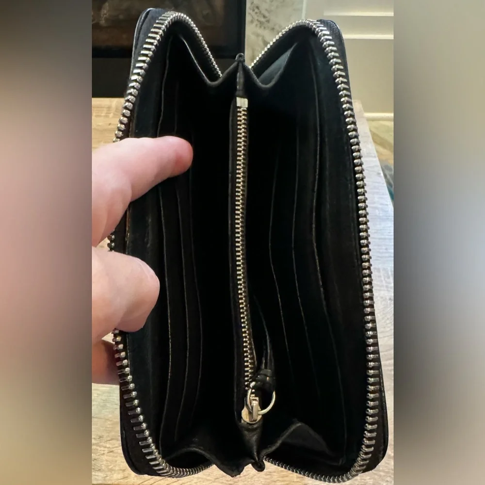 Chloe Wallet - Picture 3 of 3